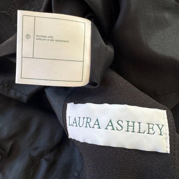 Vintage Y2K Laura Ashley Black Floral Embroidered Single Breasted Blazer - Picture 7 of 7